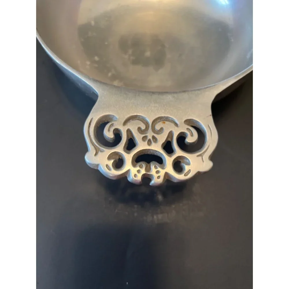 Vintage 1967 Nambe Canterbury Bowl #212 8" Across - Picture 5 of 6